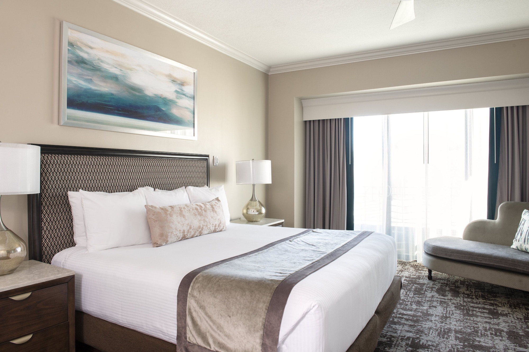 DELUXE, STUDIO, KING BED, SOFA