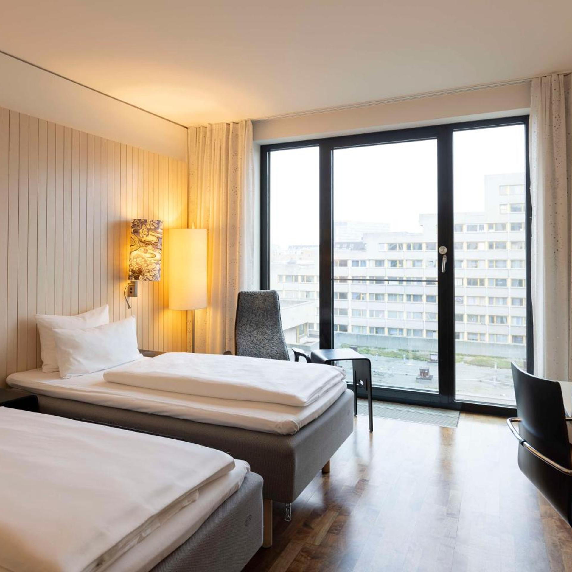 Room, Single Bed