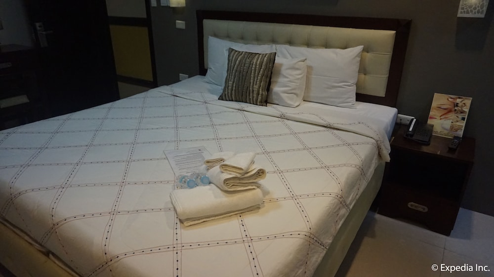 Devera Hotel 36/72