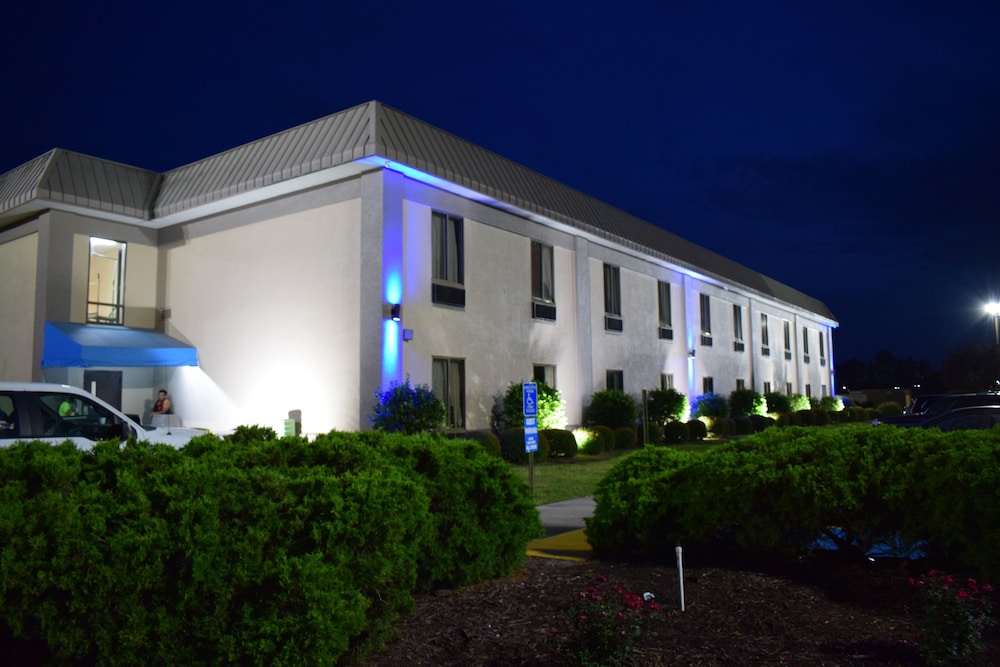 Econo Lodge At The University 9/41
