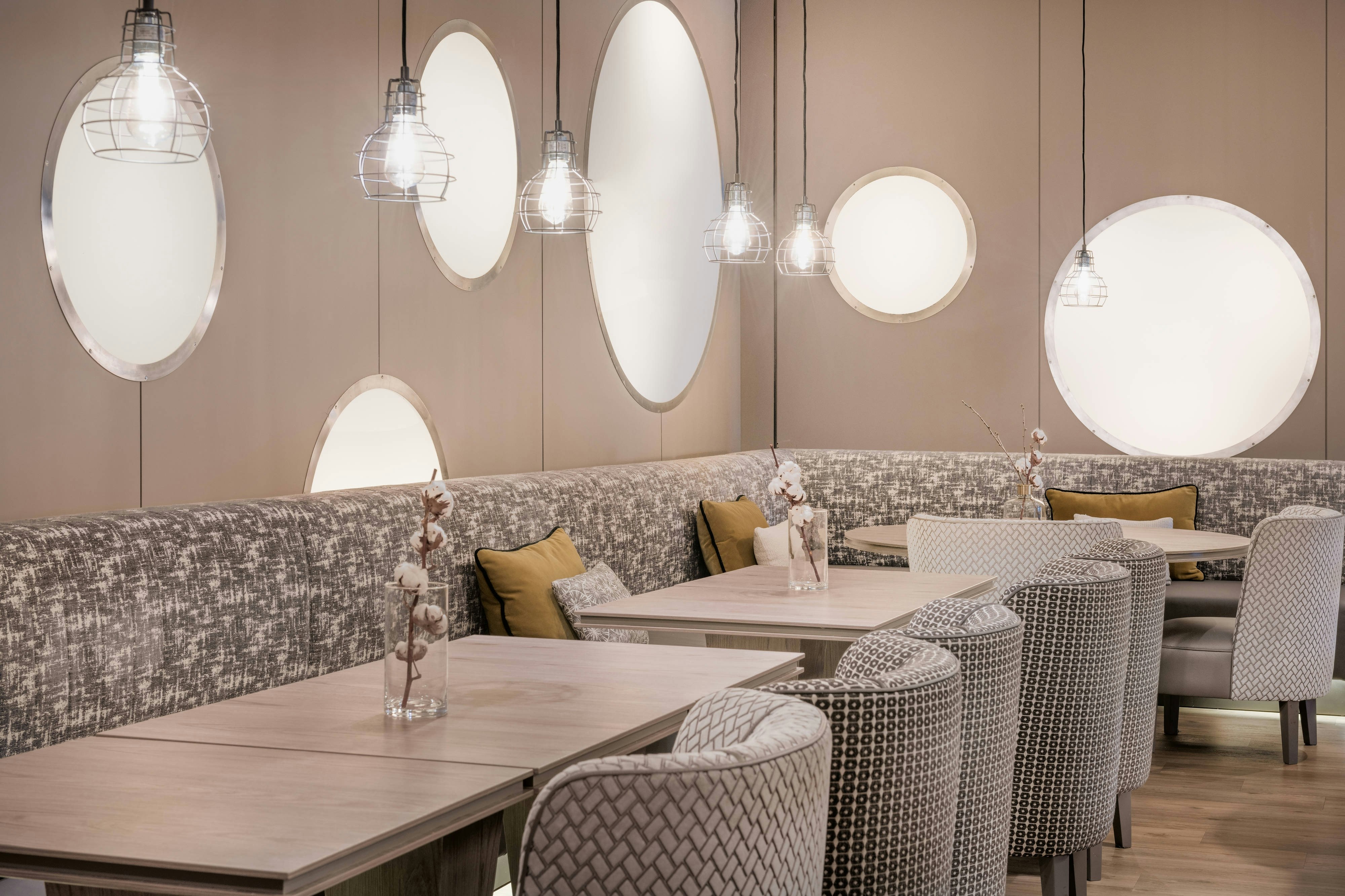 AC Hotel Alicante by Marriott 39/59