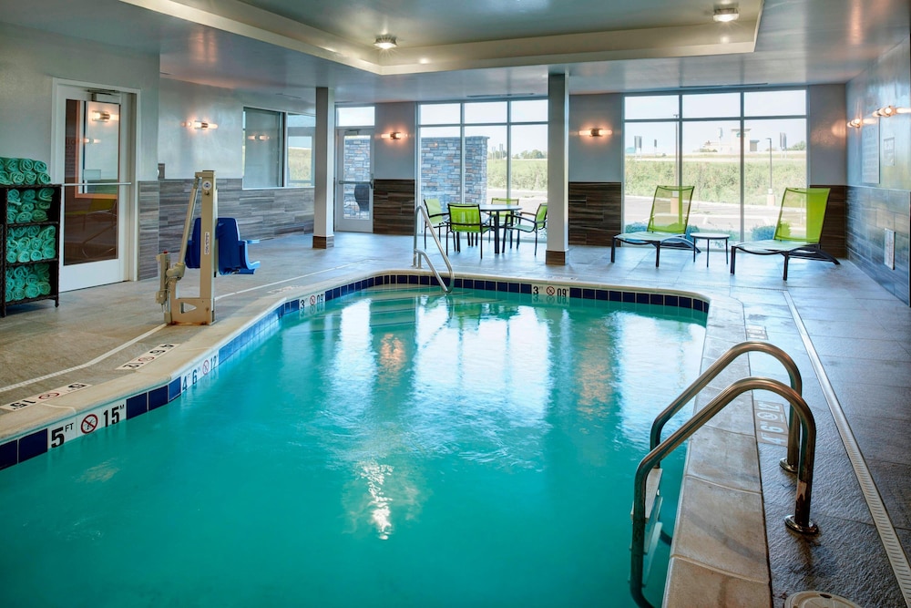 Fairfield Inn And Suites Columbus In 1/50