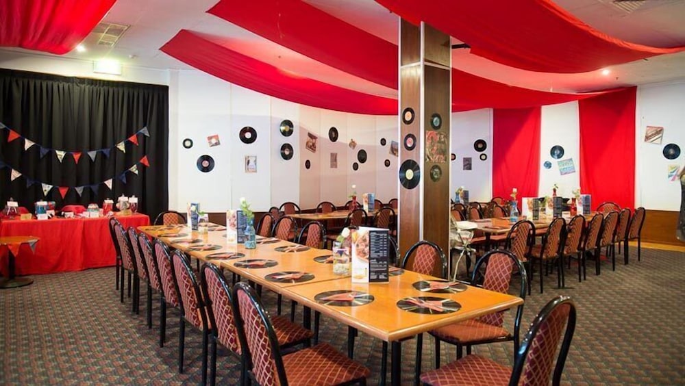 Grand Tasman Hotel 49/65