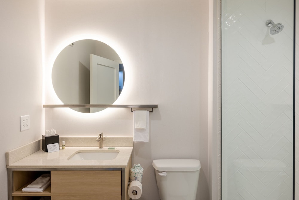 TownePlace Suites Canton Riverstone Parkway 36/38