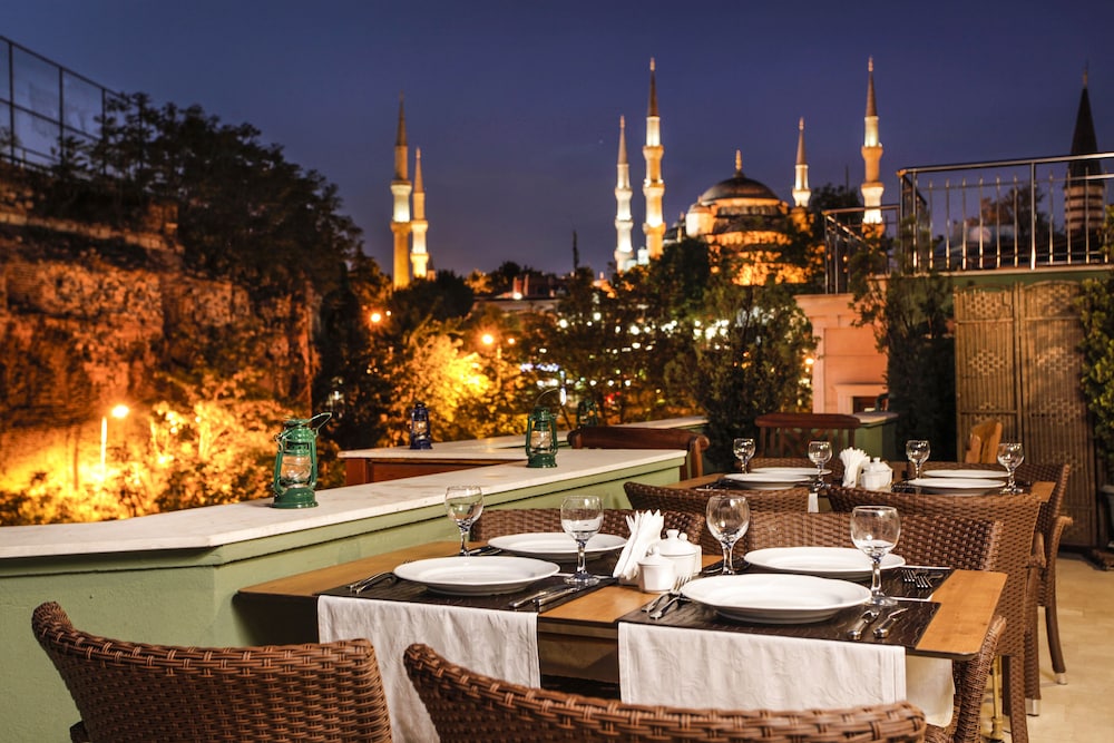 Erguvan Hotel 53/68