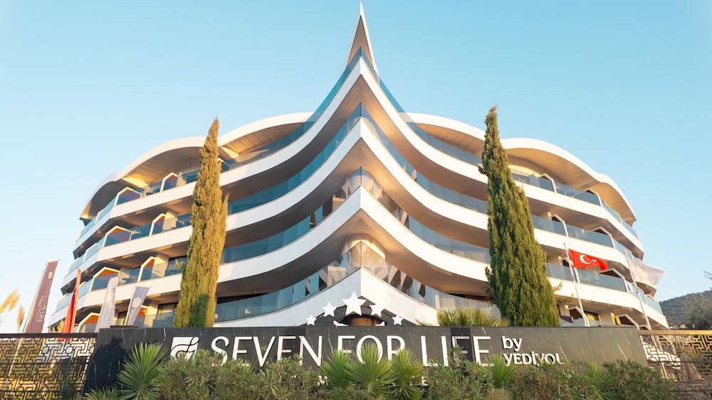 Seven For Life Thermal Hotel in KUSADASI
