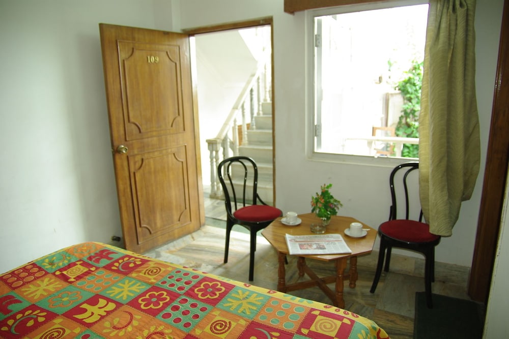 HOTEL ZEN 18/49