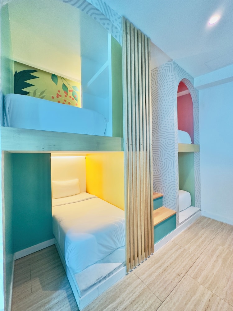 MIXED DORM, STANDARD