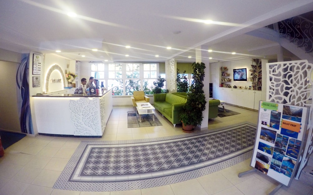 Tonoz Beach Hotel 10/69