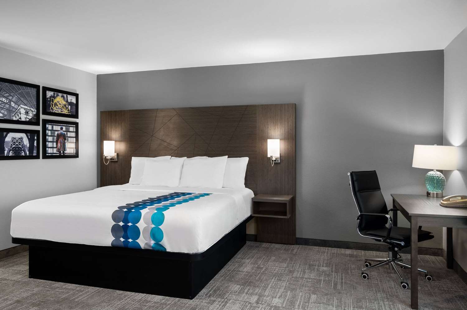 La Quinta Inn By Wyndham Indianapolis Airport Executive Drive 8/37