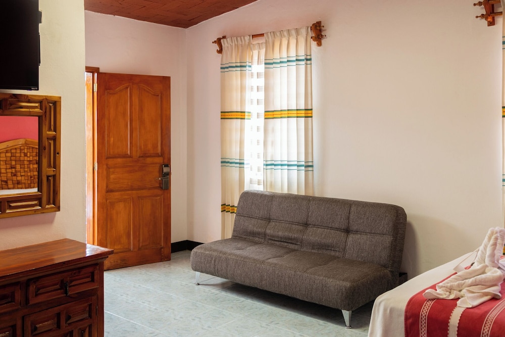Anua Hotel 30/35