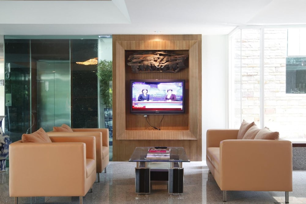 Juzi Hotel 40/57