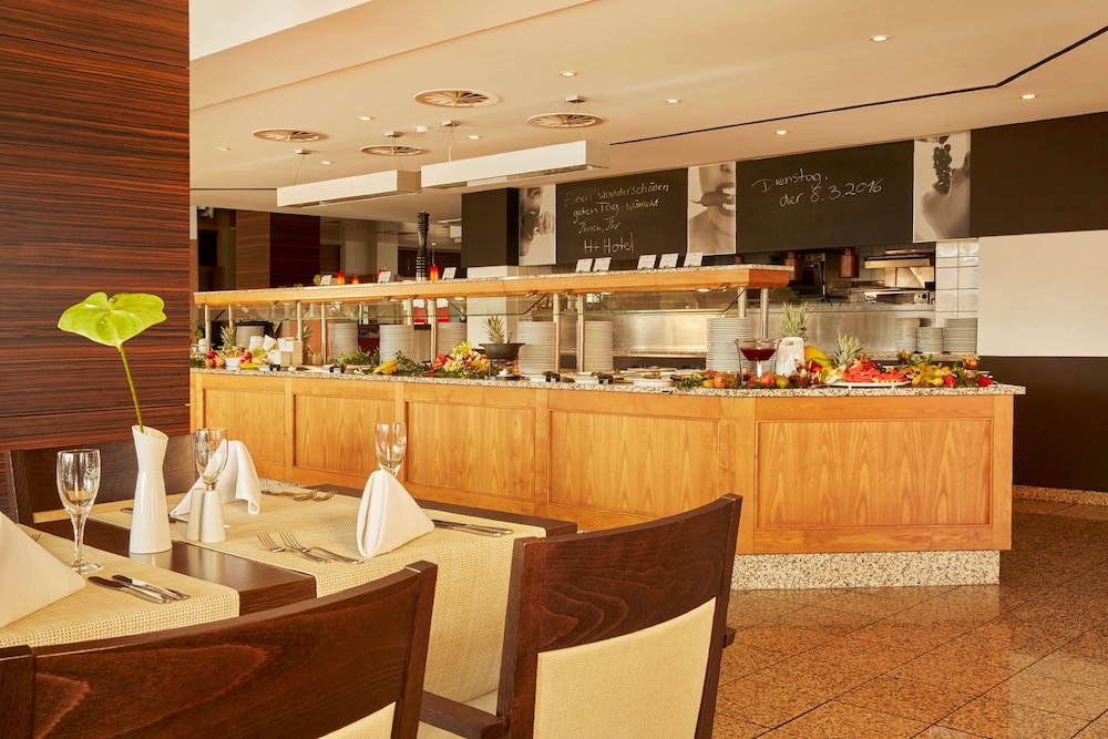 H+ HOTEL LEIPZIG HALLE 32/54