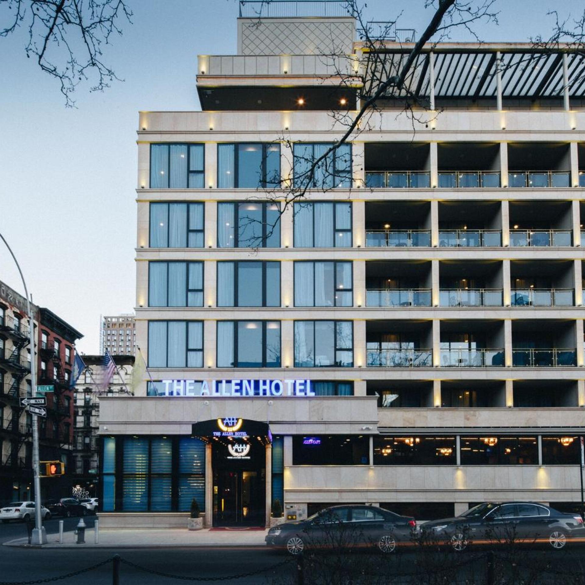 The Allen Hotel 1/50
