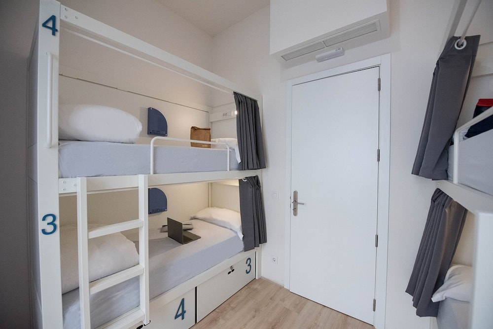 Room00 Gran Via Hostel 27/34
