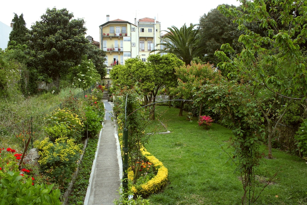 Residencial Estoril Porto 1/70