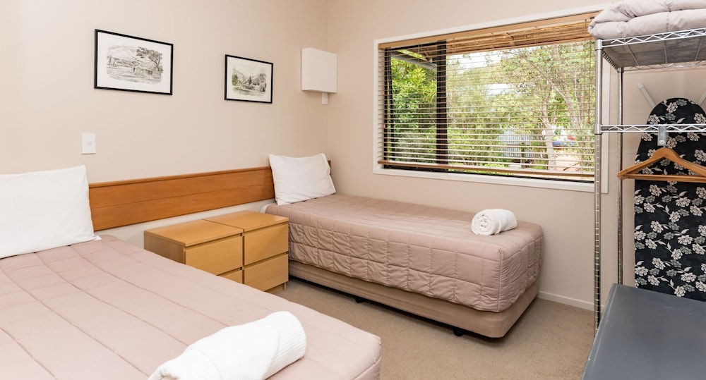 Bay of Islands Holiday Apartments 26/50