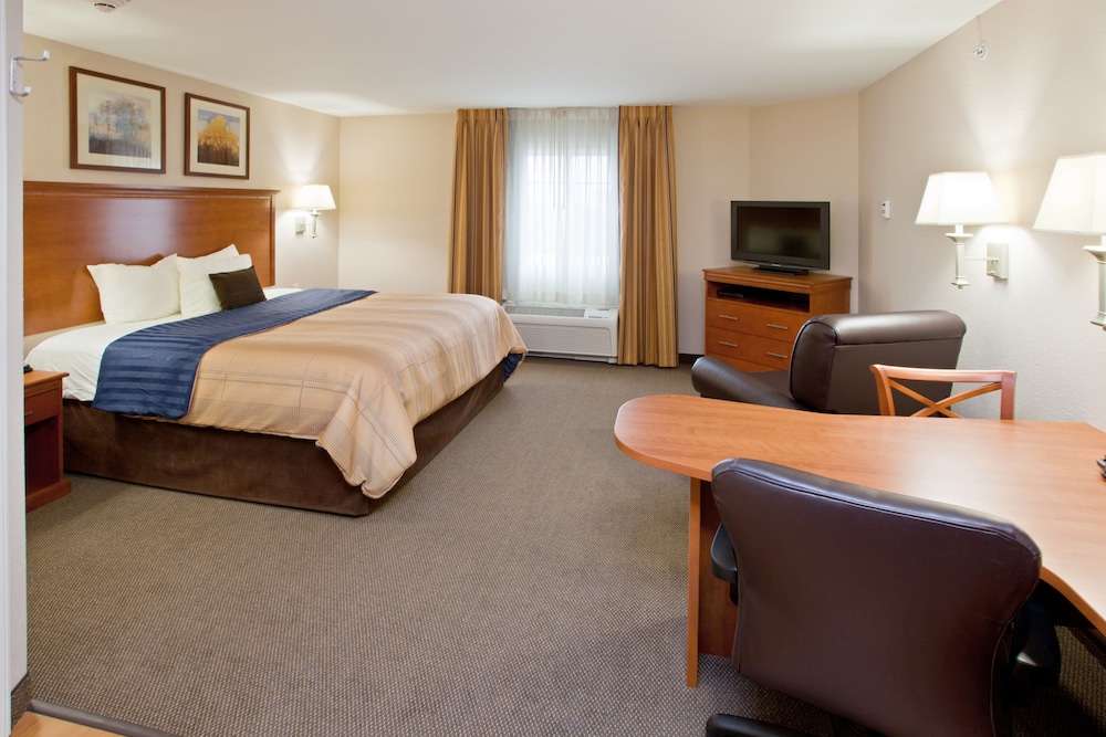 Candlewood Suites Indianapolis East 9/52