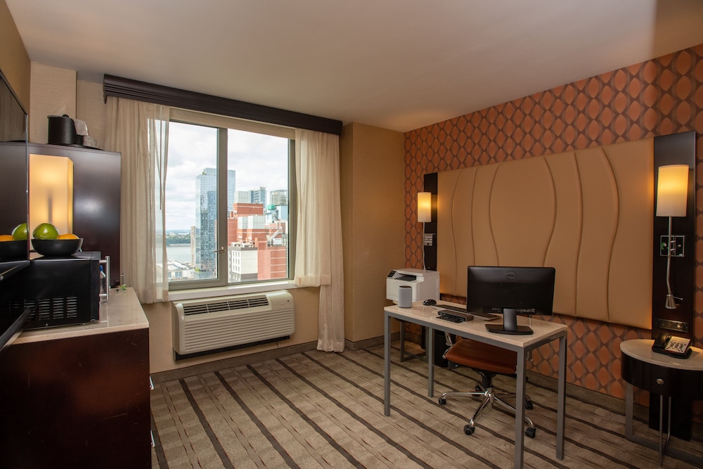 Holiday Inn New York City - Times Square 37/56