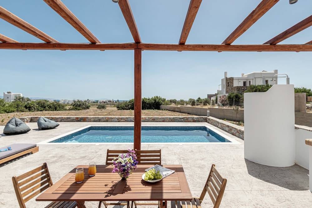 Villa Margarita 3 Bedroom Villa with Private Pool and Sea View 29/53