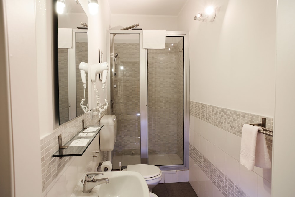 Elios Rooms 51/52