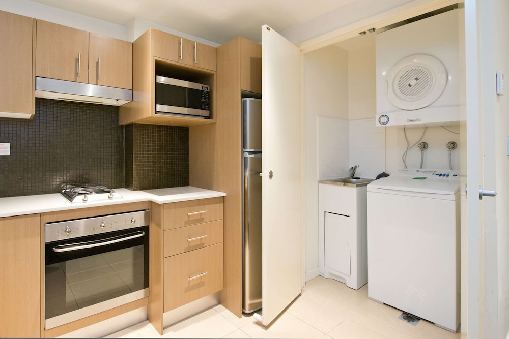 Apx World Square Apartments 23/52