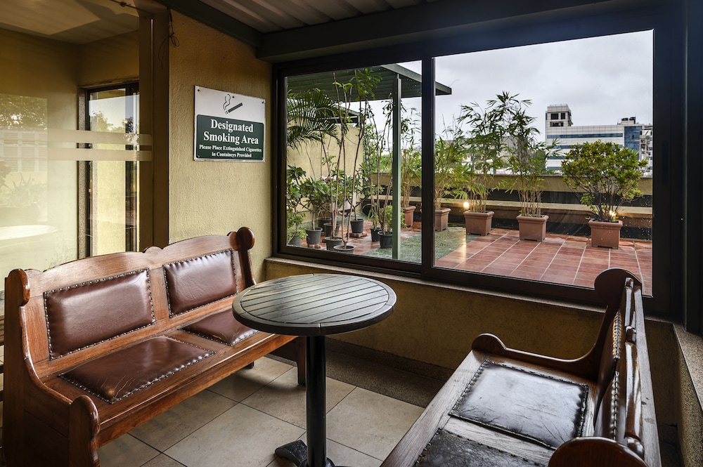 Budget Inn Belevue 48/72