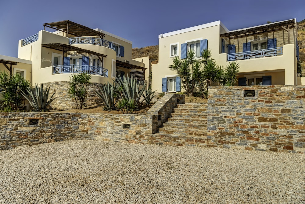 Sunrise Beach Suites 39/50