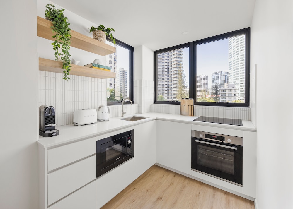 The Shores Surfers Paradise Apartments 38/50