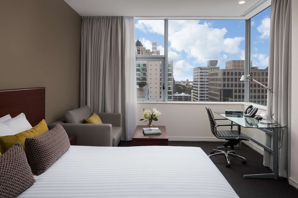 Rydges Auckland 34/82