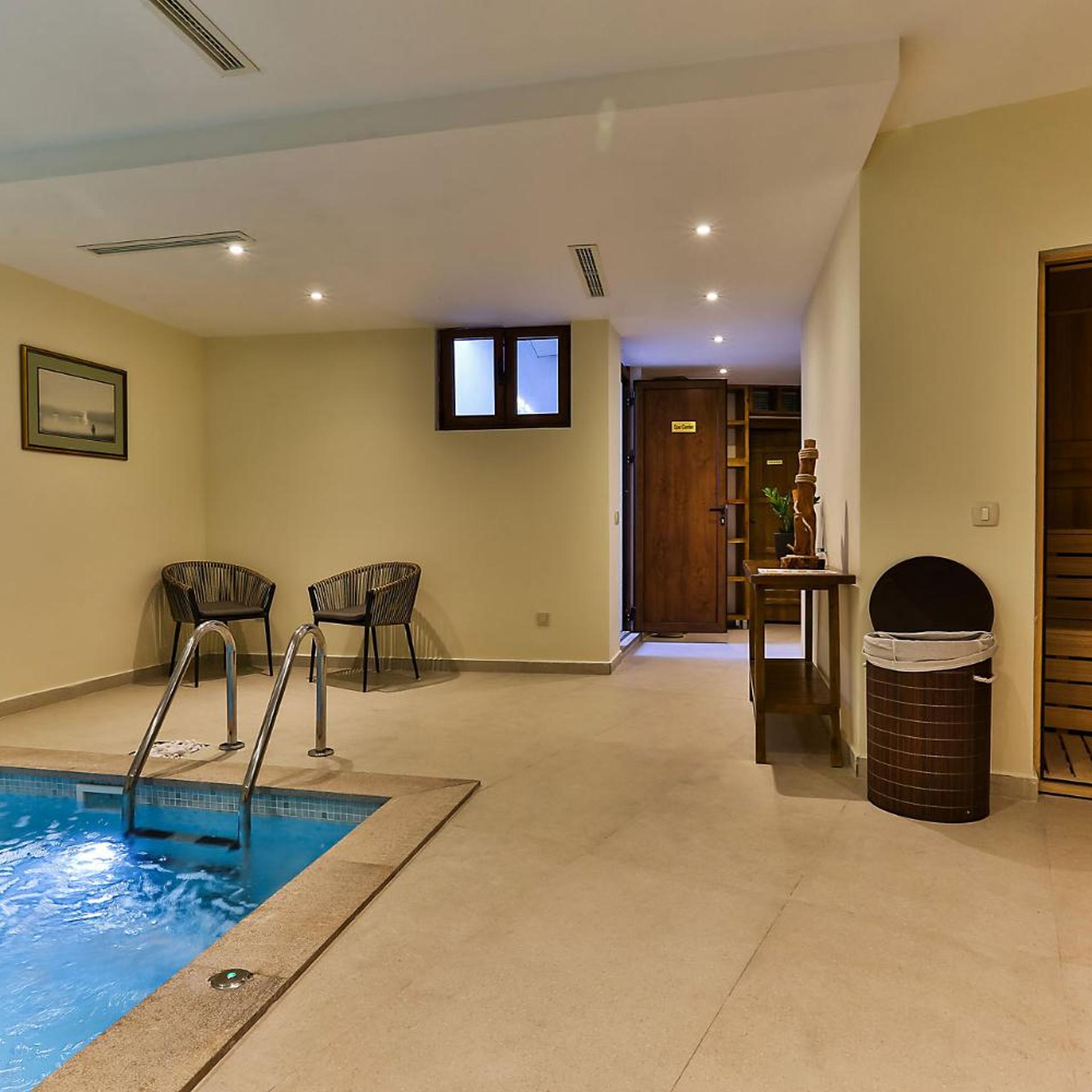 Boutique Hotel Ruzmarin SPA & Garden 77/102
