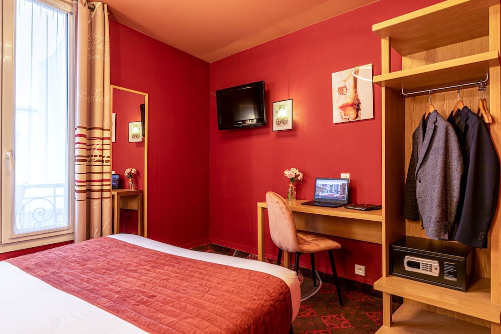 Adjoining, 2 Double Beds، Ariane Montparnasse 7/10
