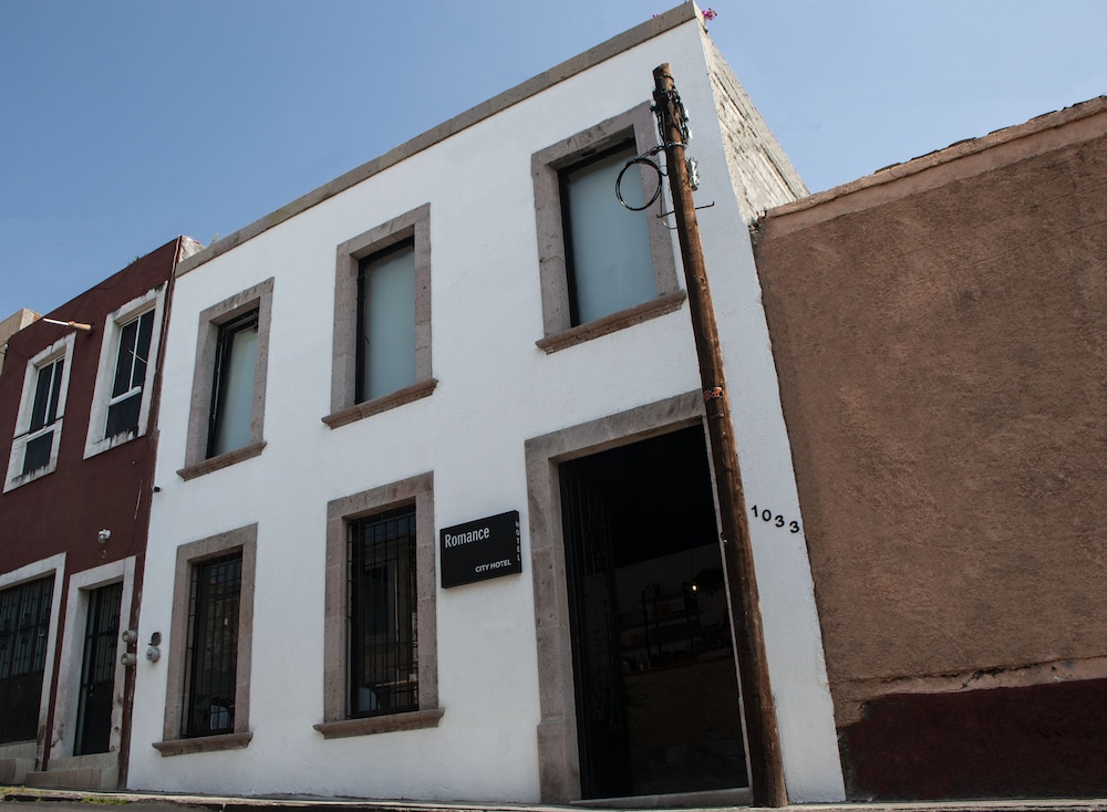 Hotel Romance Morelia 2/42