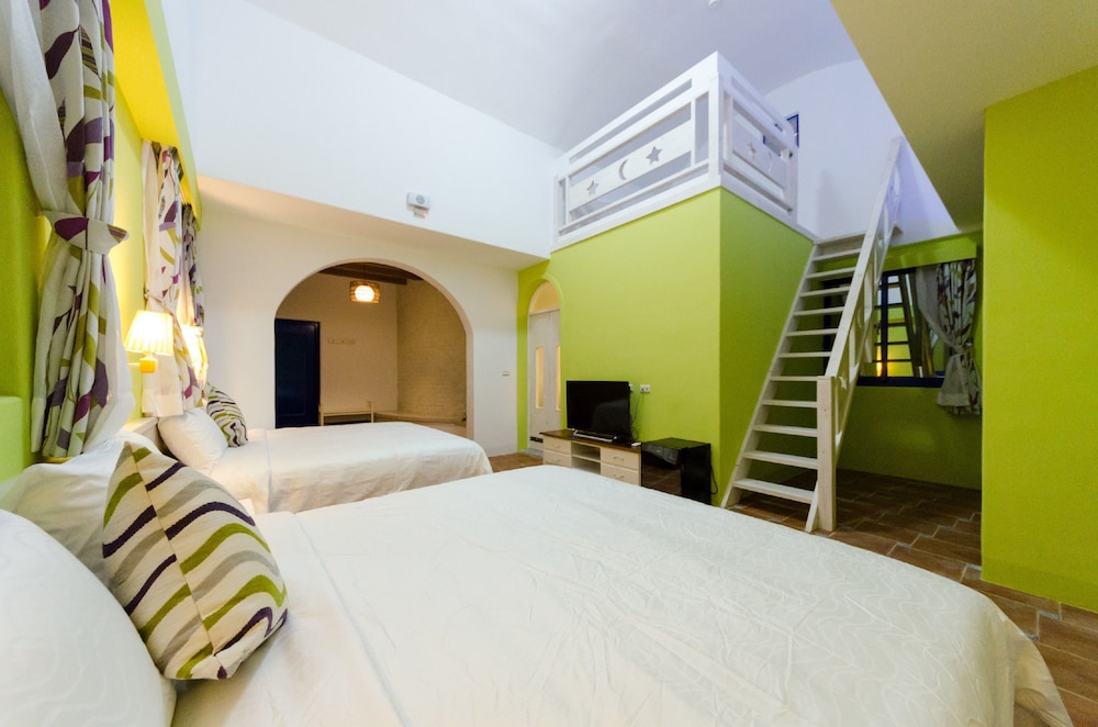 Cest La Vie Villa 28/50