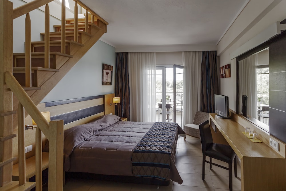 Lagomandra Hotel & Spa 7/35