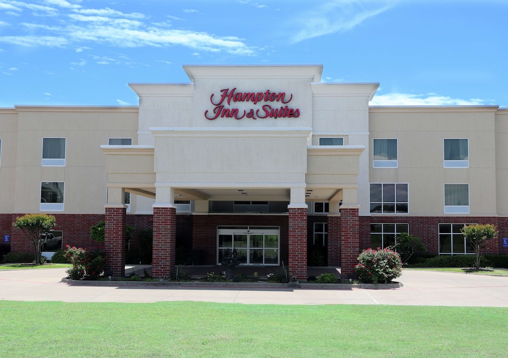 Hampton Inn And Suites Stephenville 1/40