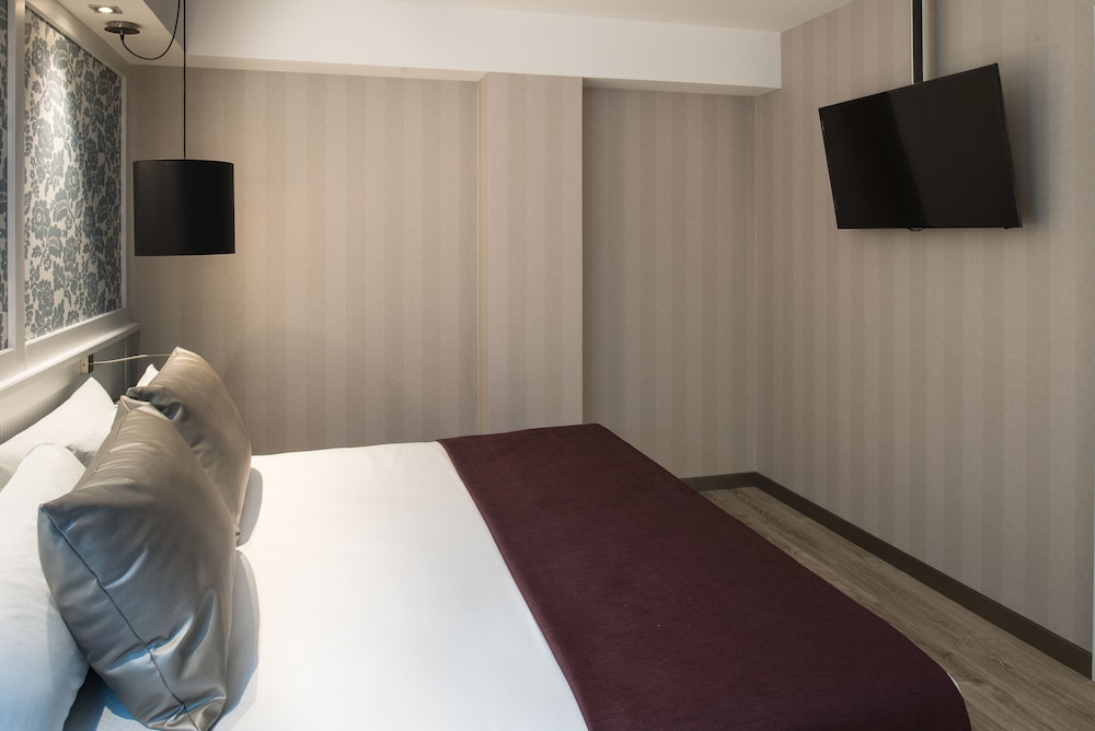 Catalonia Roma Hotel 50/58