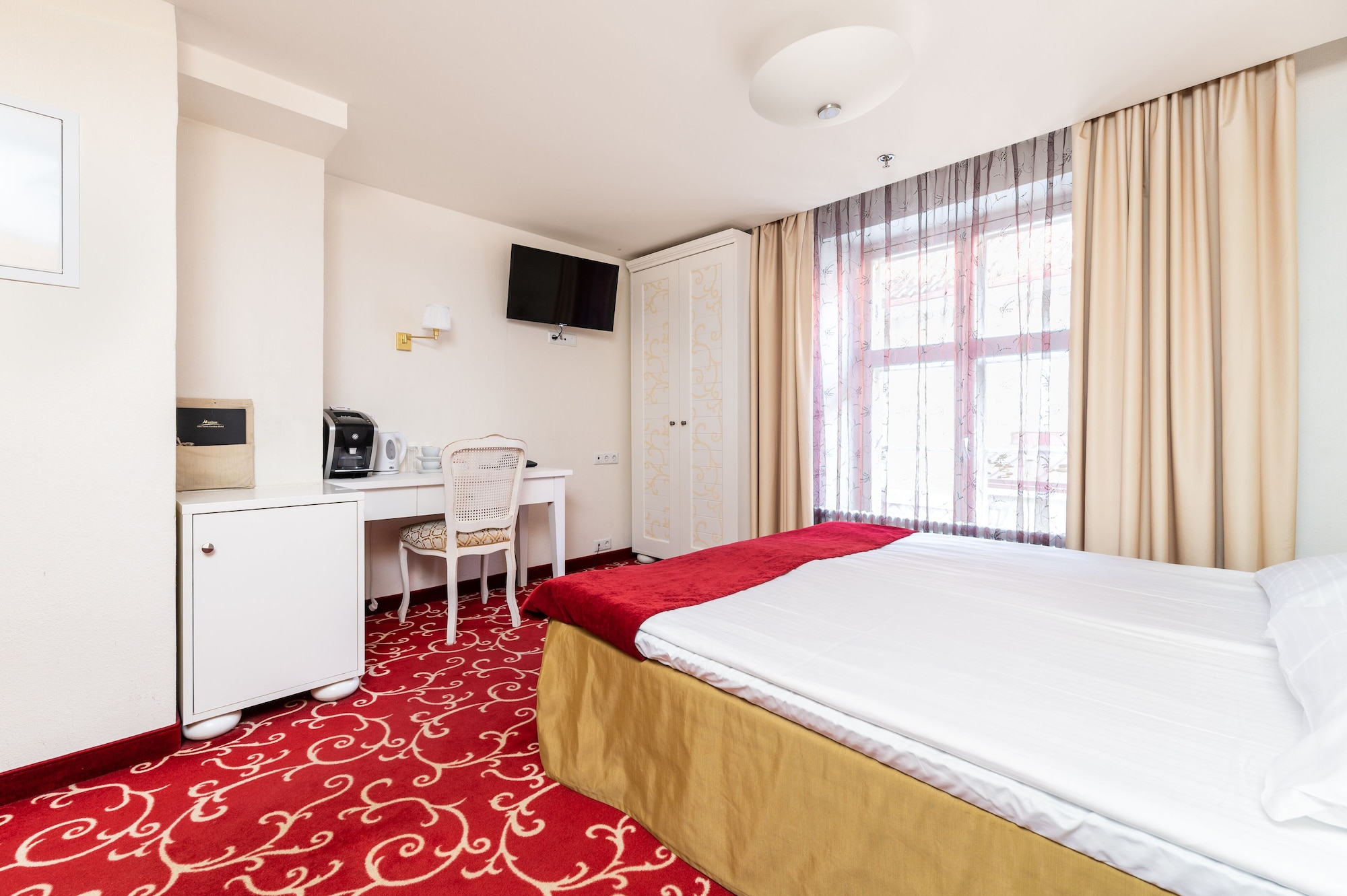 STANDARD, DOUBLE OR TWIN BED