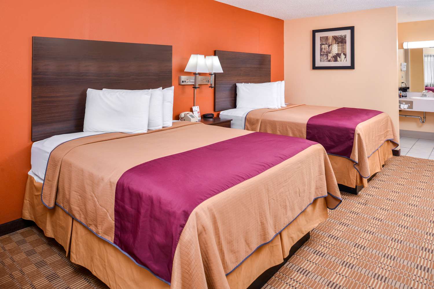 Comfortable, Guest Room, 2 Queen Beds