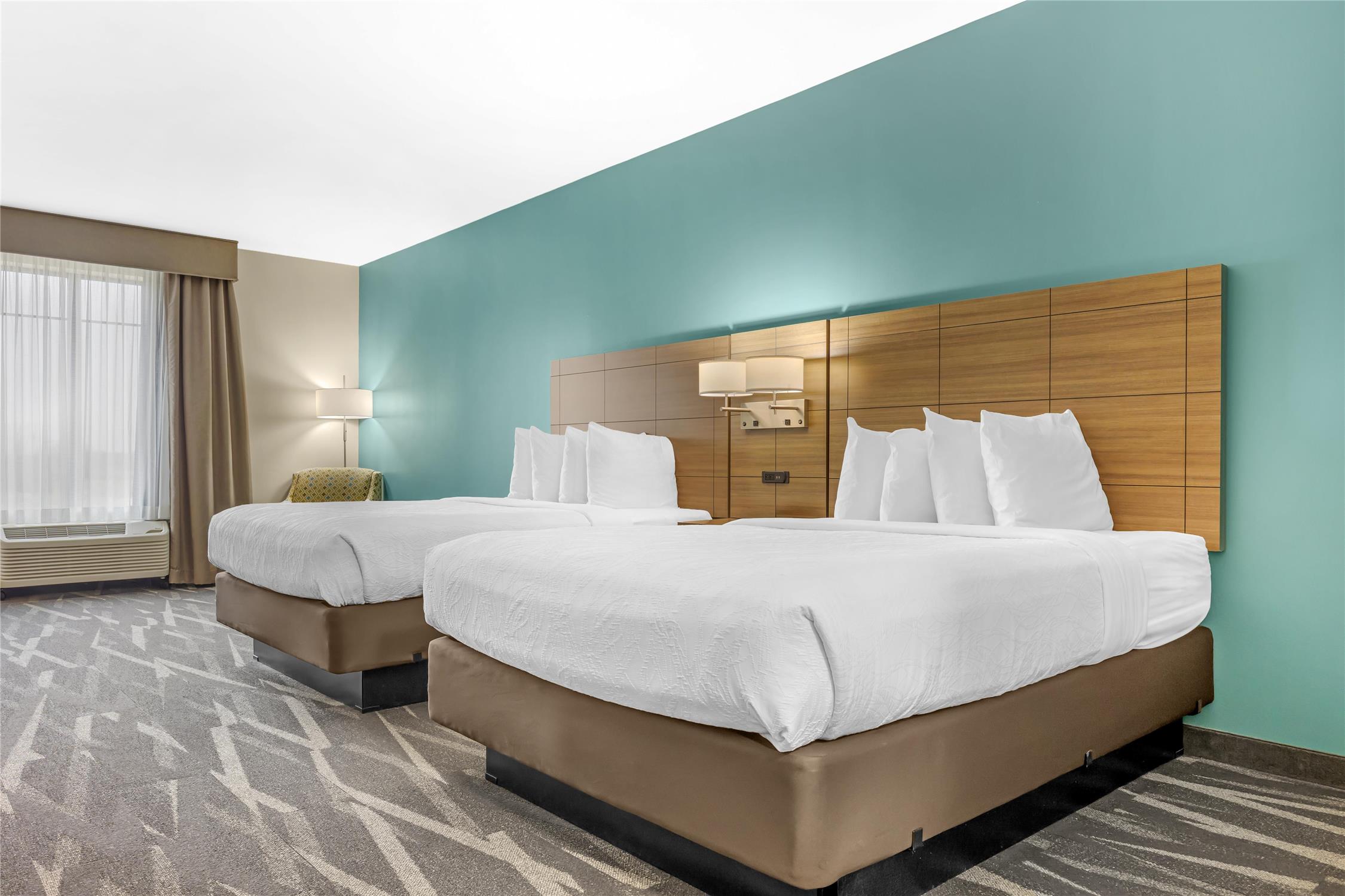 غرفة بسريرين كوين، Best Western Plus Centralia Hotel & Suites 5/8
