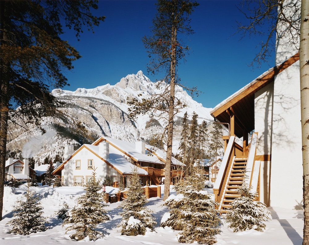 Banff Rocky Mountain Resort 61/63