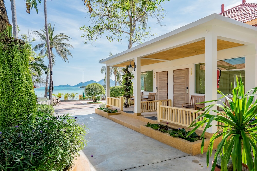Chaba Cabana Beach Resort in KOH SAMUI