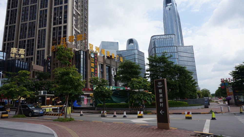 Angda Pazhou Apartment 56/60