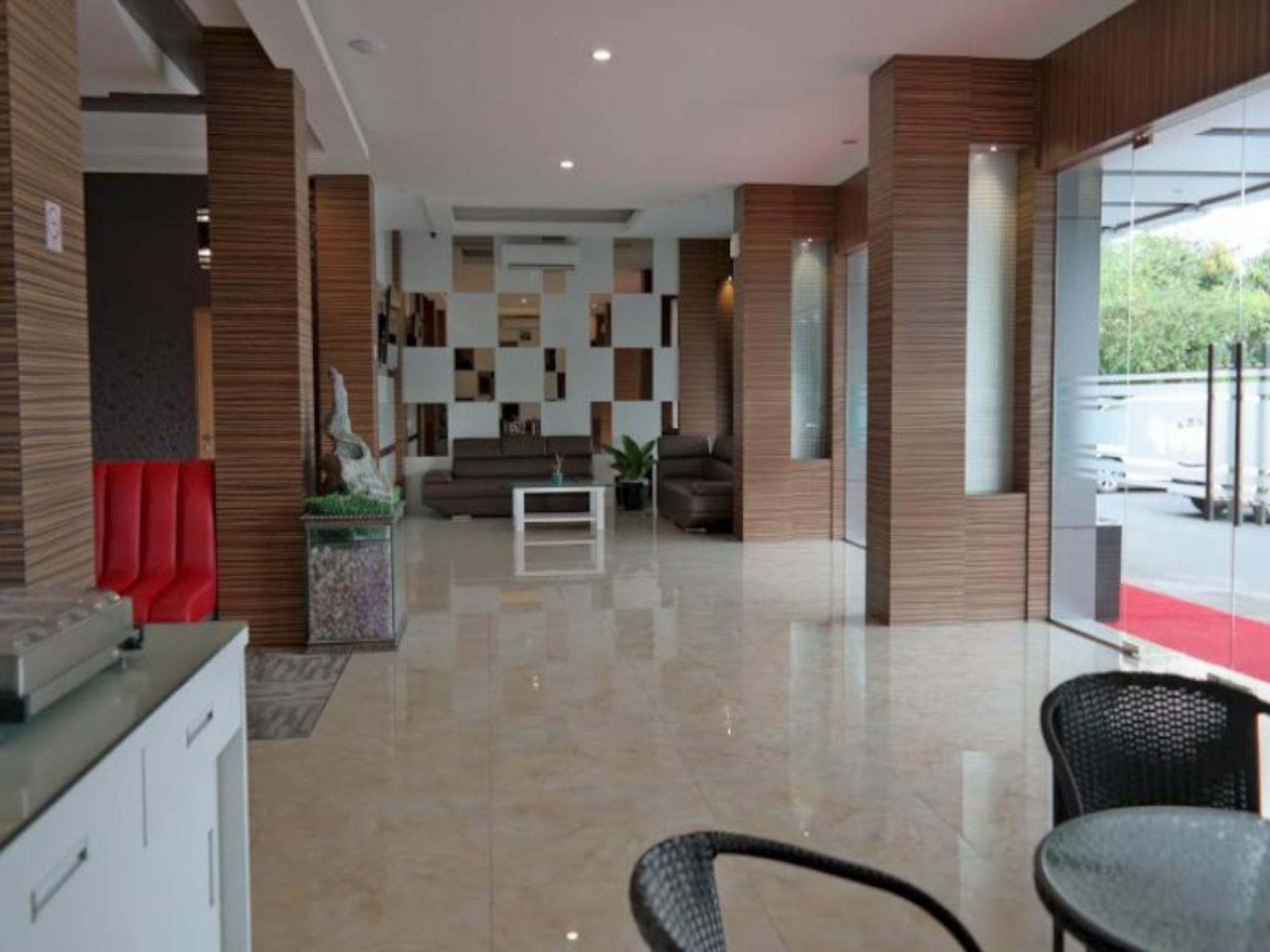 Hip Hop Hotel Banda Aceh 15/21