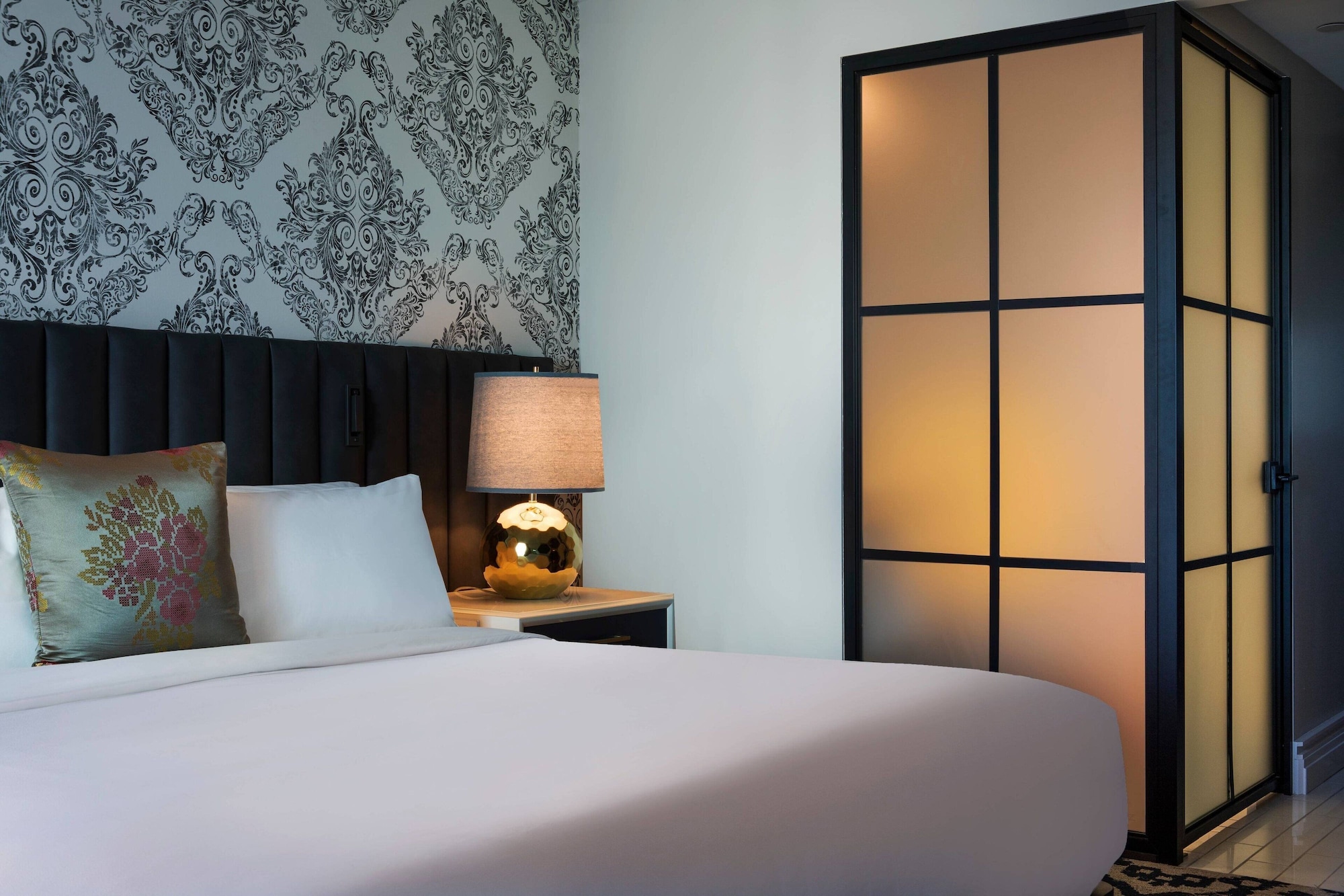 Room at Hotel Colee, Atlanta Buckhead, Autograph Collection, ATLANTA - GA