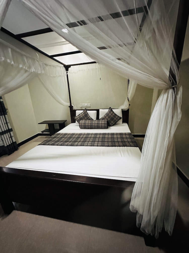 Sigiriya Rock Gate Resort 19/50