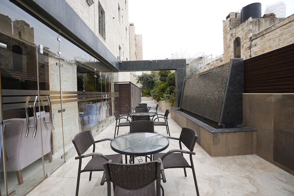 Naylover Hotel Suites 11/50