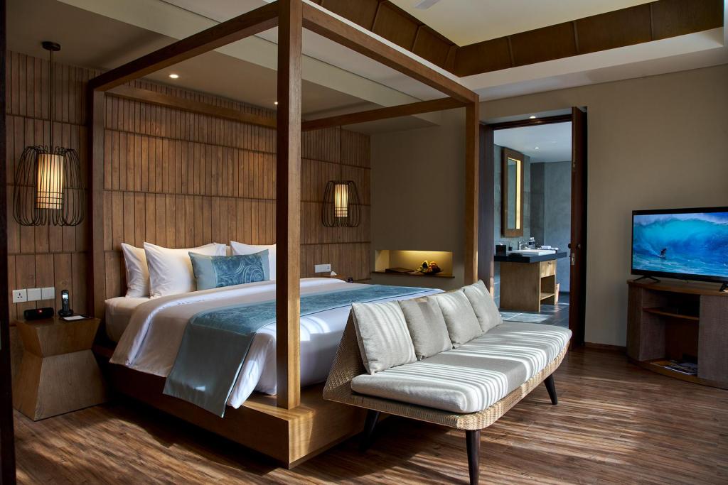 3 Bedrooms, Pool