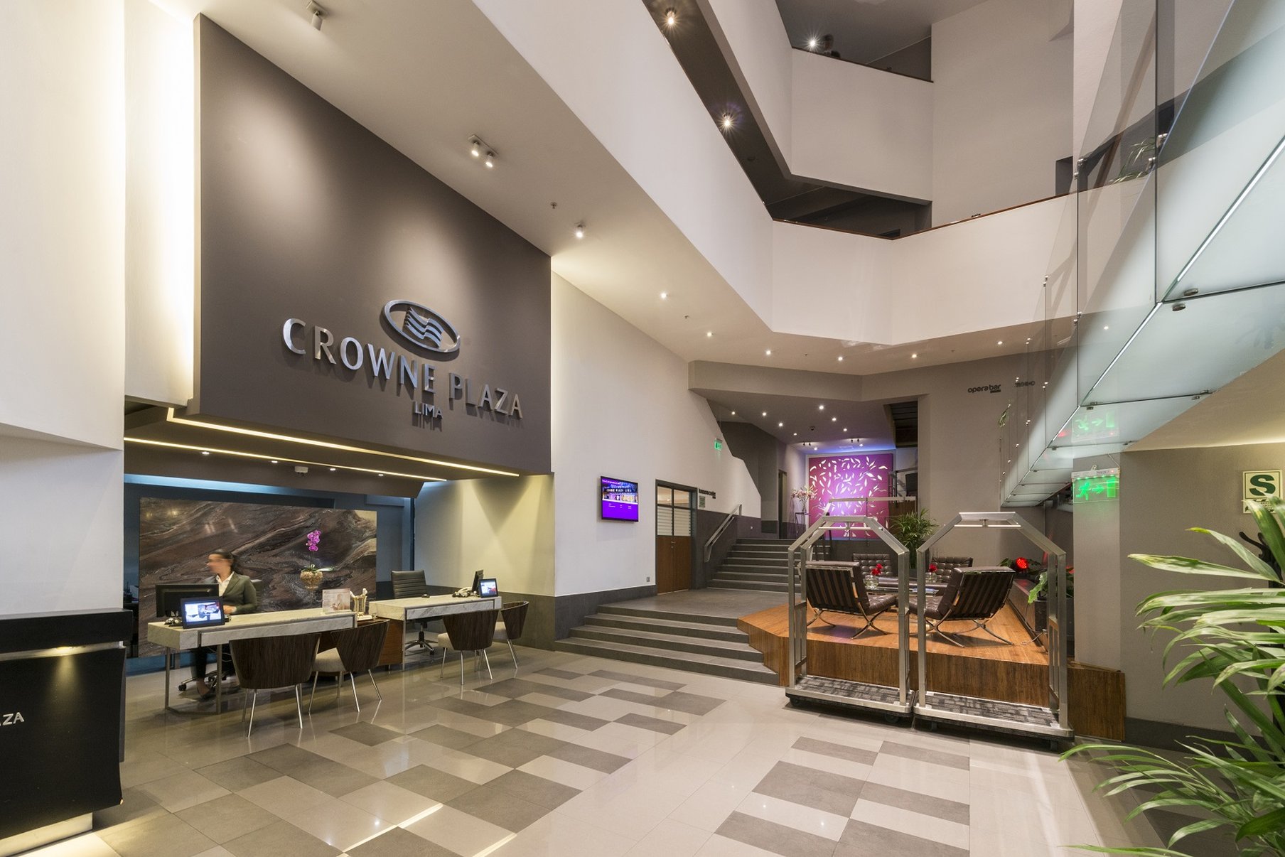 Crowne Plaza Lima 11/74