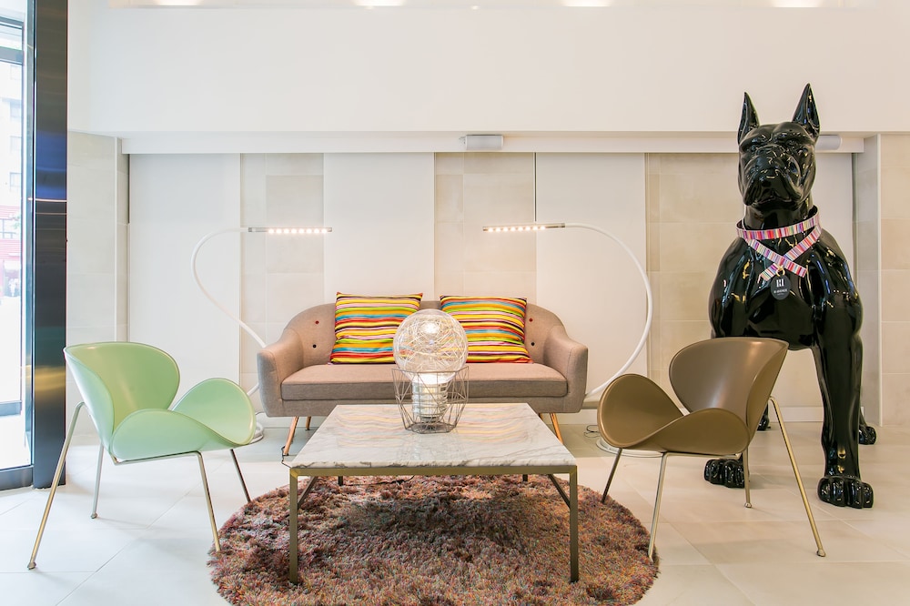 H Avenue Hotel Shinchon & Idae 42/50